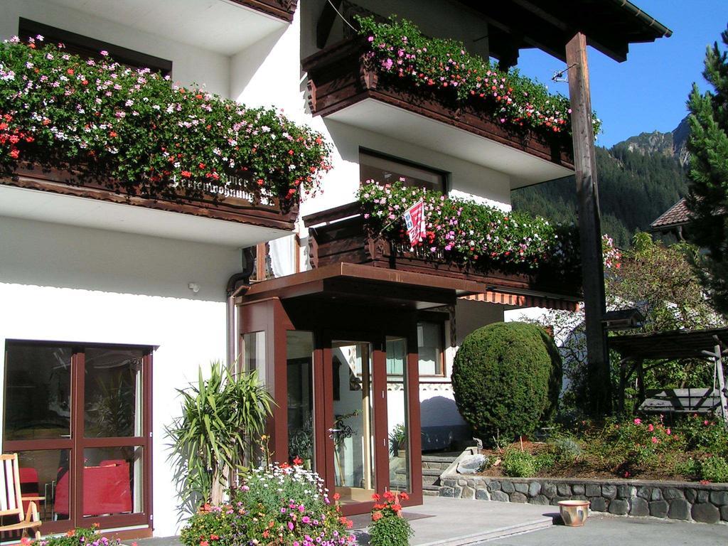 Valbella Bed & Breakfast Partenen Εξωτερικό φωτογραφία