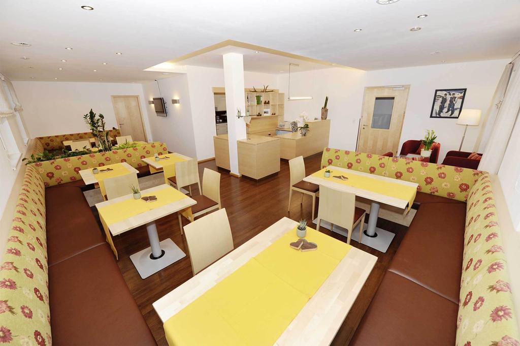 Valbella Bed & Breakfast Partenen Εξωτερικό φωτογραφία